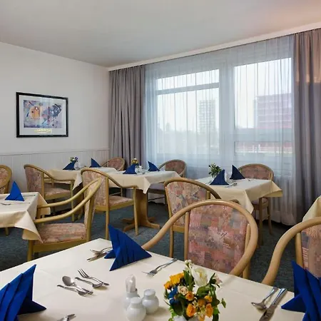 Days Hotel
